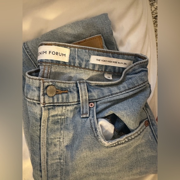 Aritiza denim forum jeans Yoko high rise slim in size 26 length is 28. - Picture 5 of 6